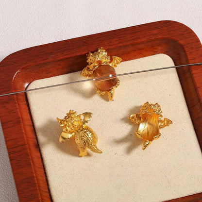 Crystal Accessory Featuring a Dragon Holding a Pearl