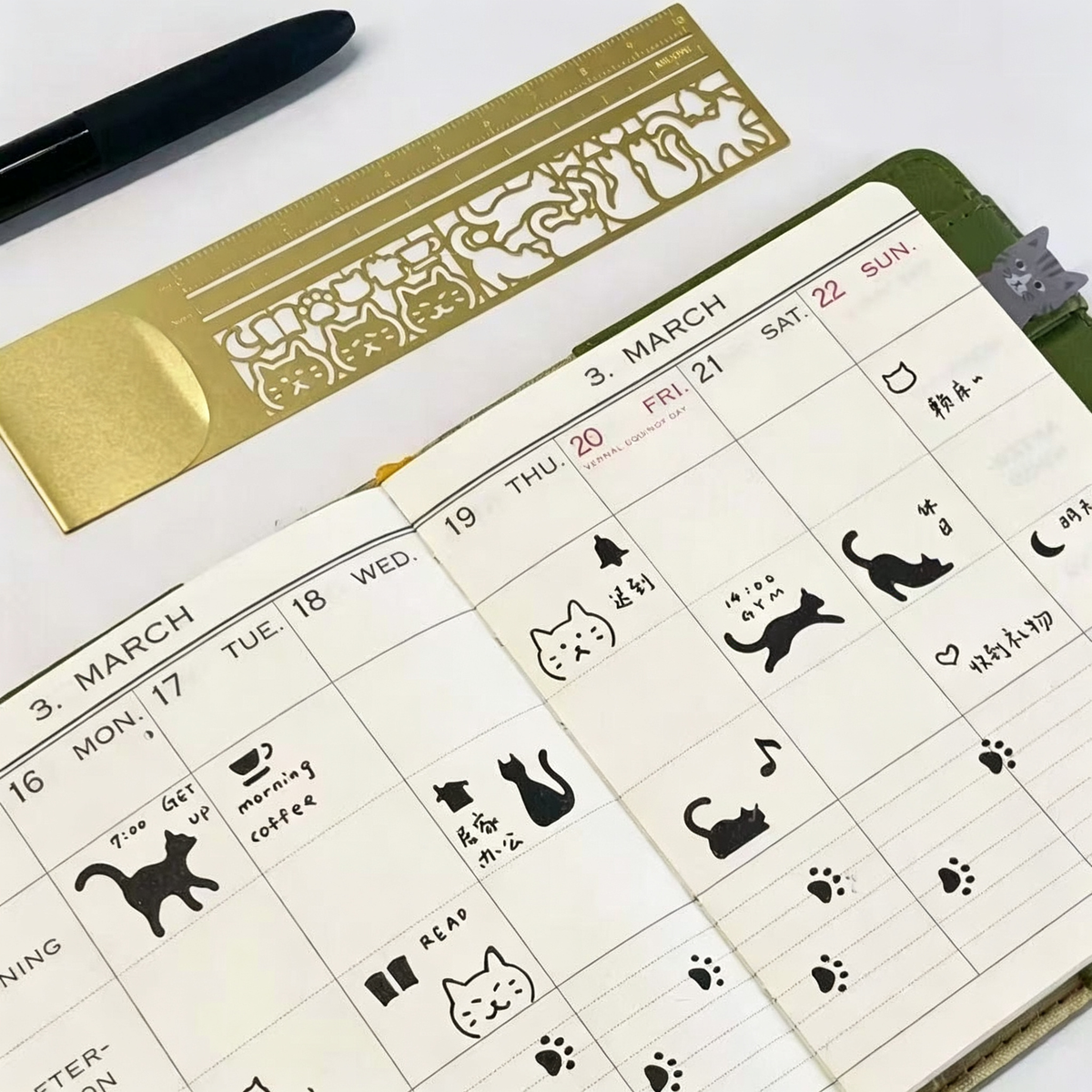 Cute Hollow Cat 3-in-1 Metal Bookmark Ruler,Stencil Bookmark