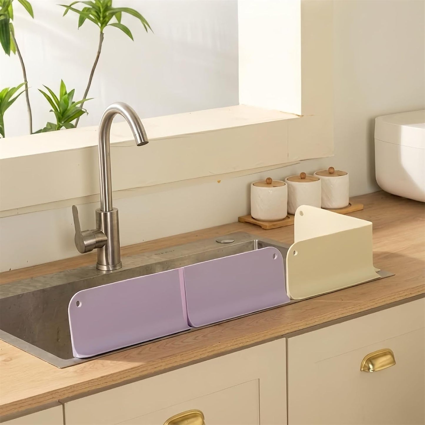 Foldable Silicone Sink Splash Guard with Suction Cups