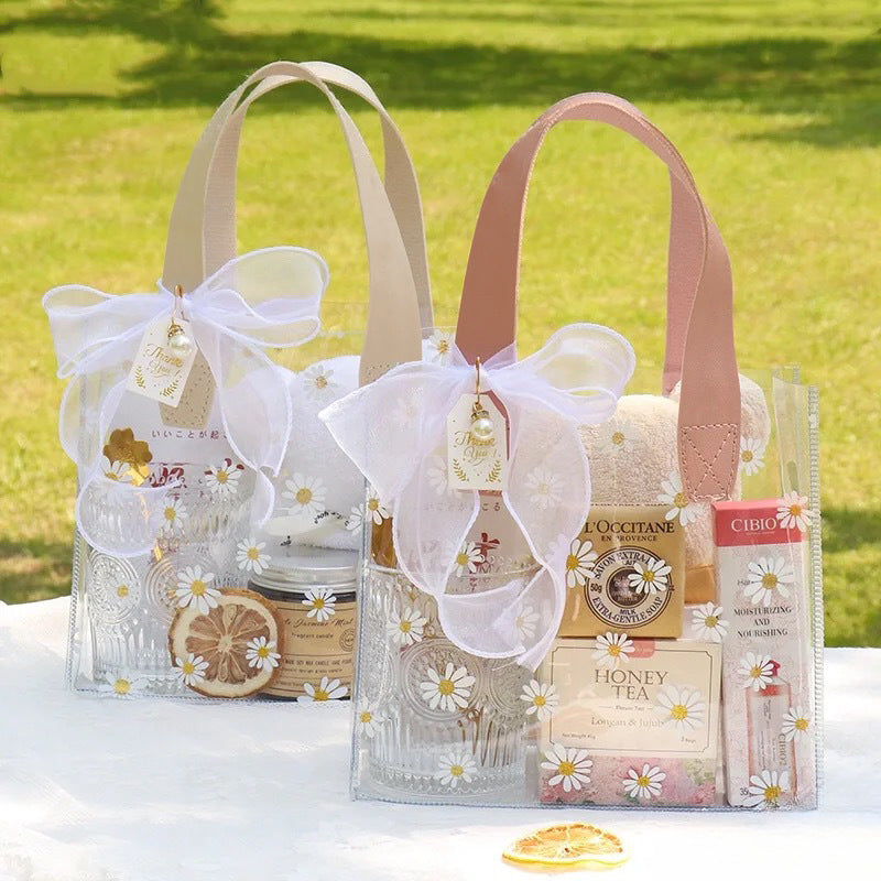 Clear Gift Bag with Handle and Small Daisy Print – Sturdy, Durable, and Waterproof Party Gift Bag