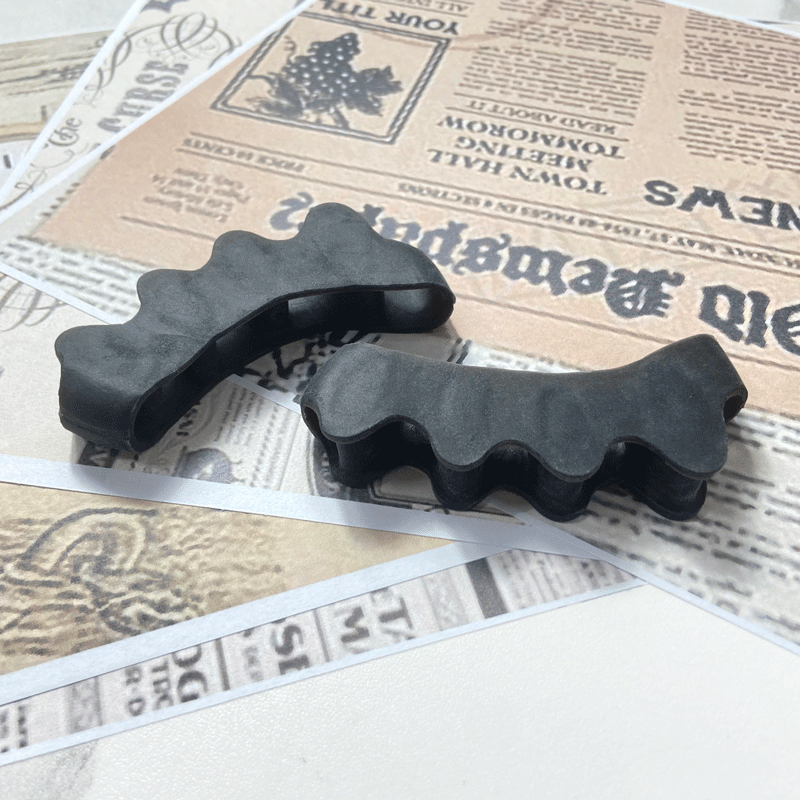 5-Hole Toe Separator for Overlapping Toes