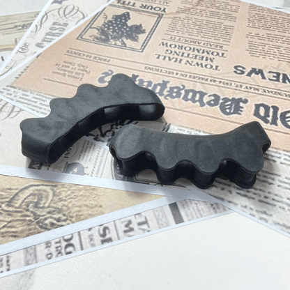 5-Hole Toe Separator for Overlapping Toes
