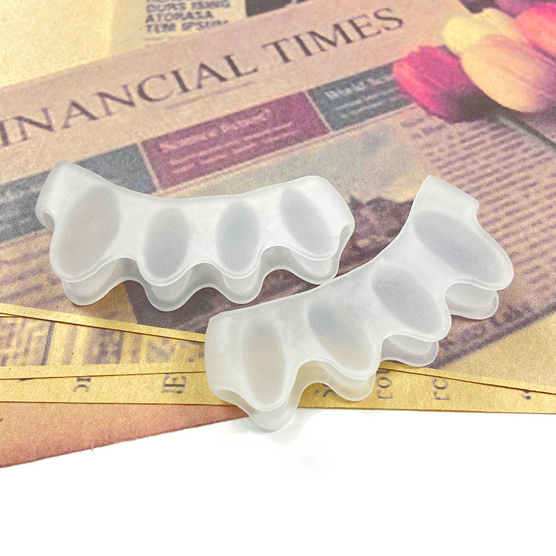 5-Hole Toe Separator for Overlapping Toes