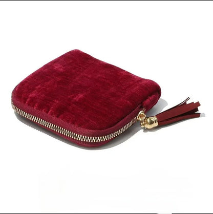 6-Layer Velvet Jewelry Organizer with Zipper