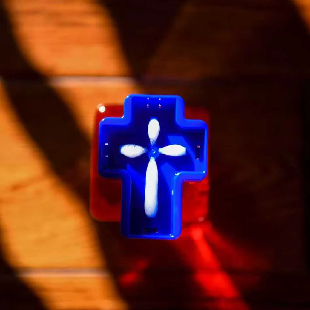 Cross-Pattern Foaming Hand Soap